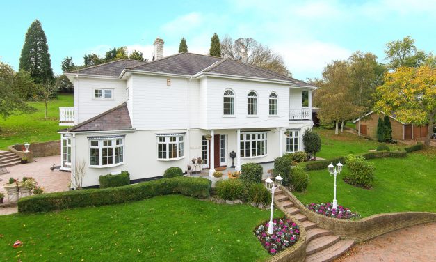 What Are The Roles And Benefits Of Experienced Estate Agents?