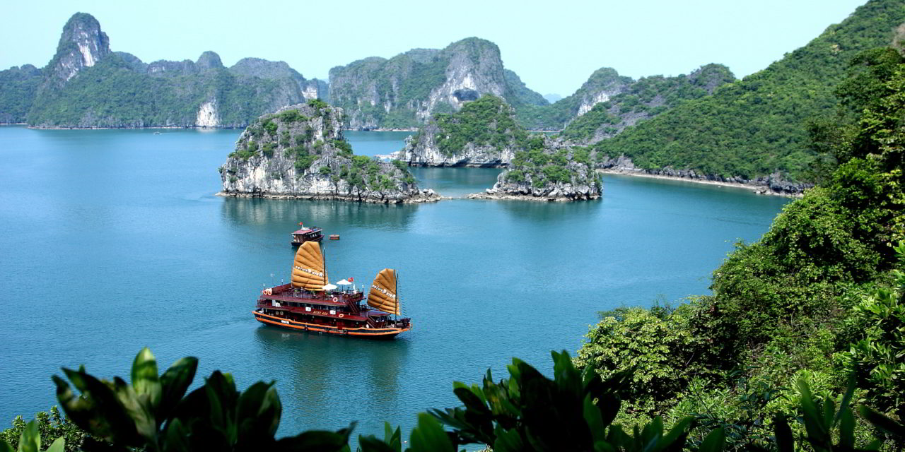 Get Visa And Fly To Vietnam